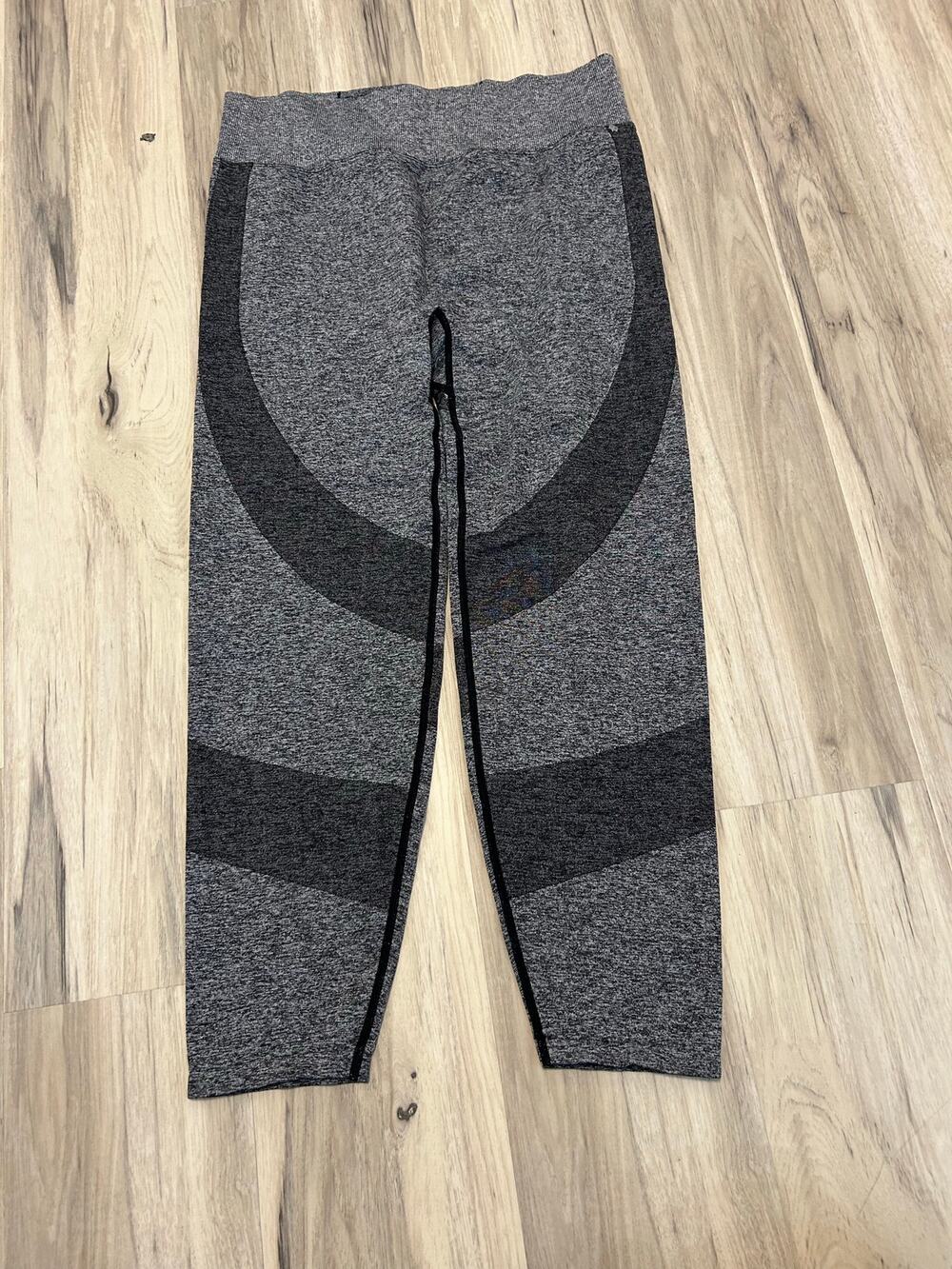 Victoria's Secret VS PINK Sport Seamless Yoga Workout Gray Ombre Size 2XL